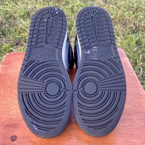 Jordan Retro 1 ‘Black Metallic’ (5.5Y) - Picture 6 of 7